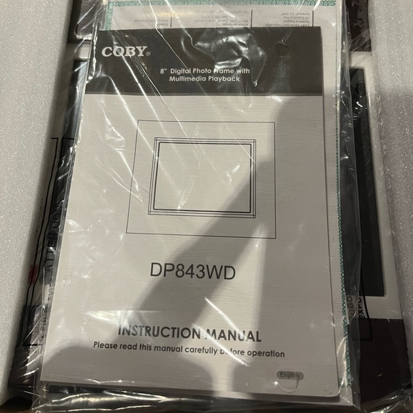 COBY 8” digital photo frame with playback - Picture 5 of 6